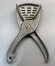 Vintage Textured Aluminum Citrus Juicer - Lemon/Lime - Squeezer