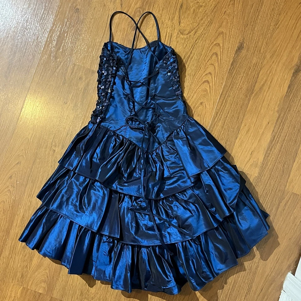 Vestido Vintage Flirtations Años 80 Alfred Angelo Lentejuelas Azul Volantes Tafetán Niñas 3/4 Foto 2 de 4