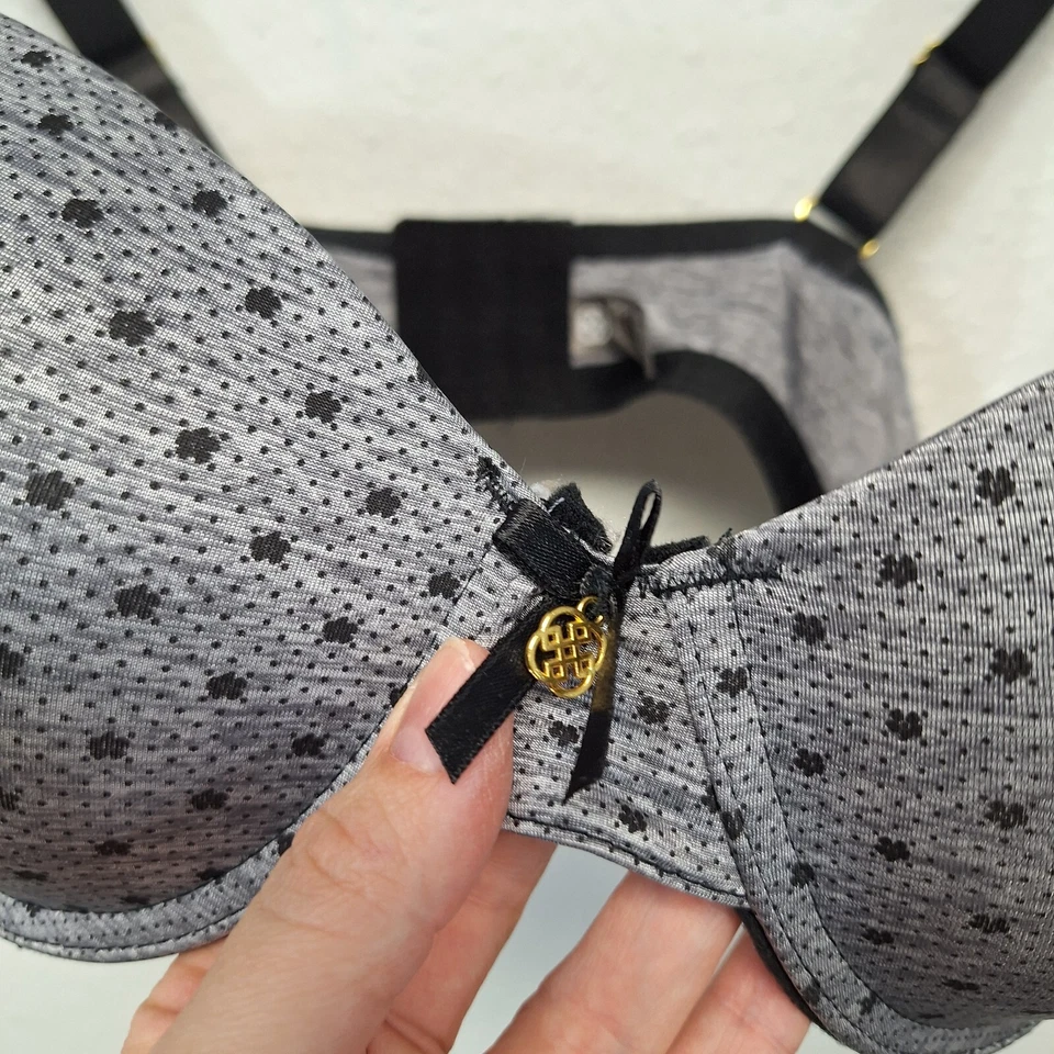 Sutiã Daisy Fuentes cinza com bolinhas pretas sem aro feminino tamanho 42D - Imagem 4 de 4