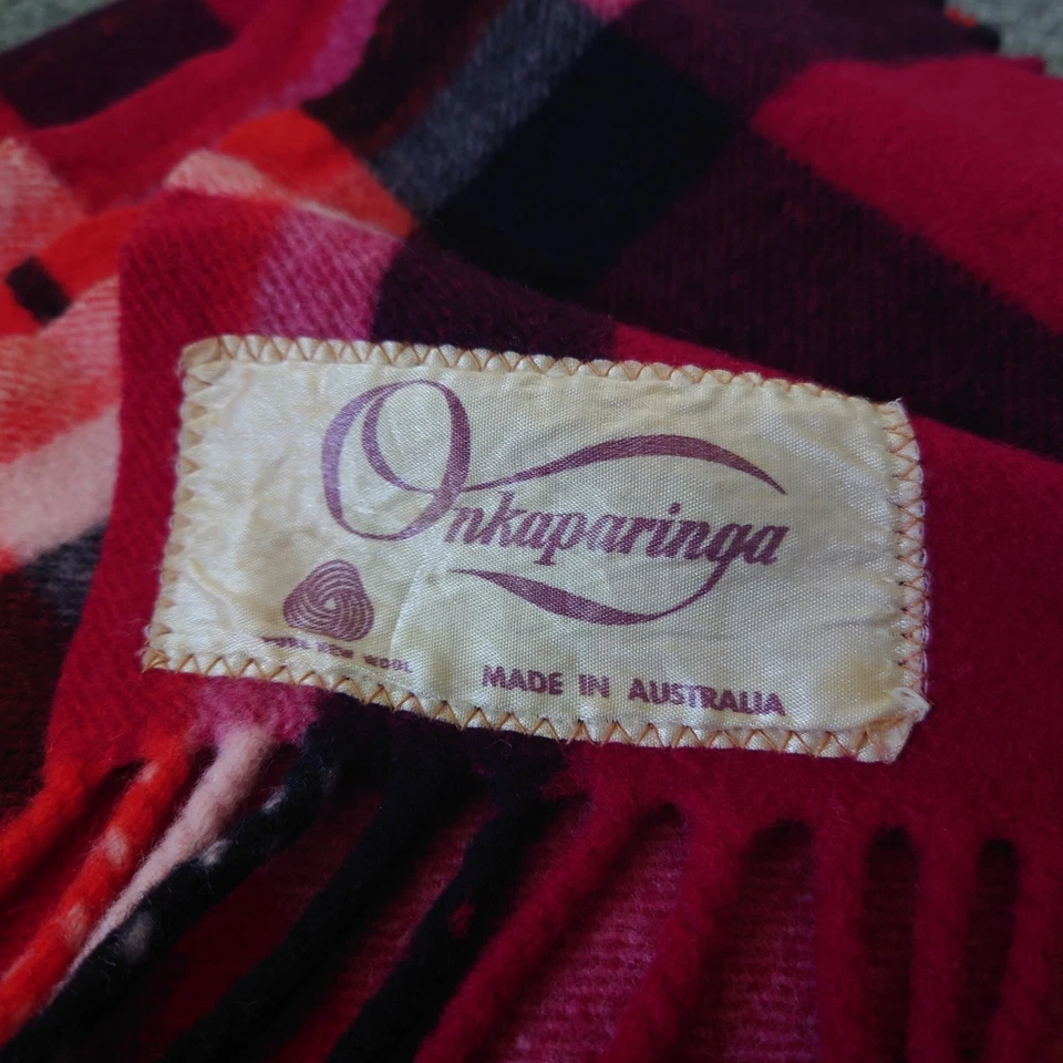 Cobertor de lã vintage Onkaparinga 160x175cm vermelho rosa xadrez feito na Austrália - Imagem 3 de 4
