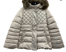 Image of Guess Laurie Short Puffer Jacket SIZE L REF JN42-