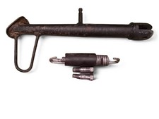 CAVALLETTO LATERALE SIDE STAND APRILIA PEGASO 650 IE 01-04  SOLO 25000 KM