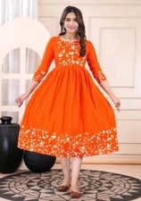 Women Rayon Floral Printed Anarkali Kurti Lace Border 3/4 Sleeve M-6XL