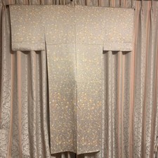 Kimono Pure silk lining with fine patterns on one side light gray floral pattern