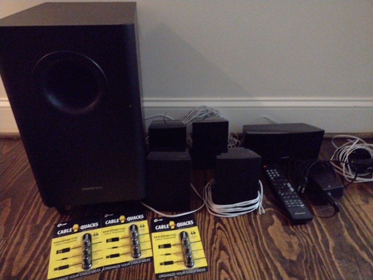 Pioneer AV Receiver VSX-532, Onkyo speakers SKR-395, SKC-395