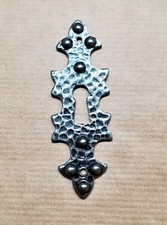 Bocchetta per mobili Forges, Art. C753, ferro battuto fume'