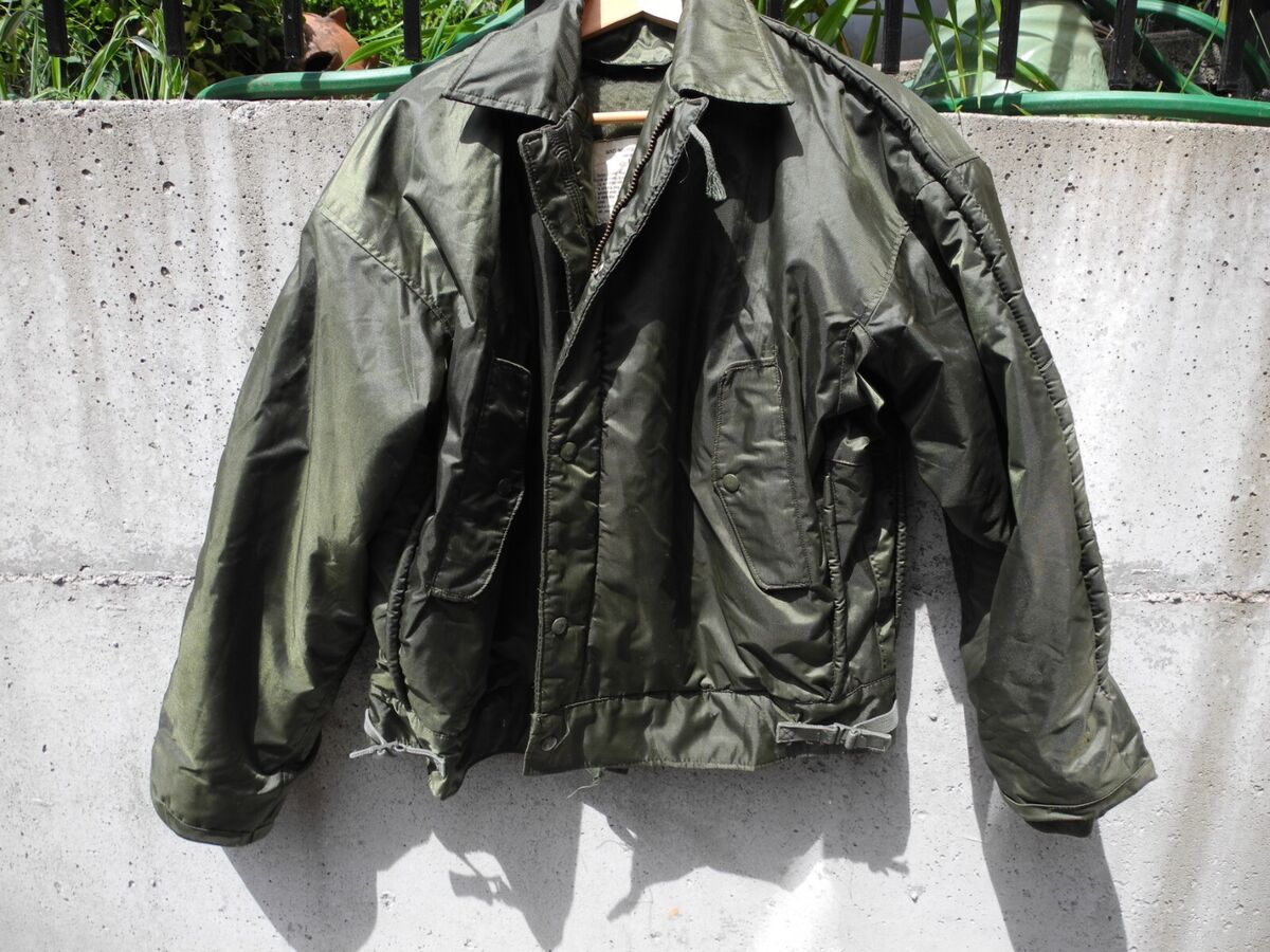 LOT(C),US NAVY, Extreme Cold Weather Impermeable Deck Jacket LOT(C),US NAVY, Extreme Cold Weather Impermeable Deck Jacket