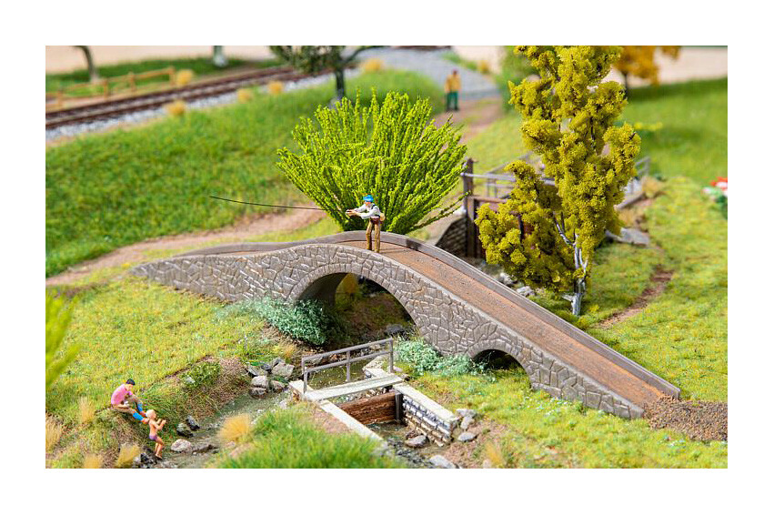 Faller 120526 2 x Fu&szlig;g&auml;ngerbr&uuml;cken Bausatz Spur H0 neu