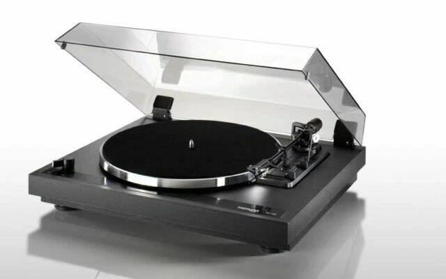 Piatti e giradischi Thorens per la casa