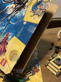 LEGO Atlantis: Gateway of The Squid (8061) Near Complete W/ Box, Manuals, Figure