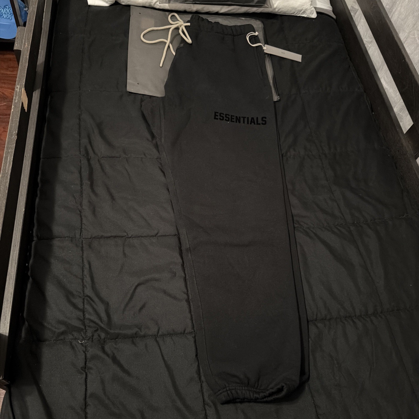 SIZE XL Jet Black Sweatpants BRAND NEW Fear of God Essentials  100% Authentic thumbnail 6