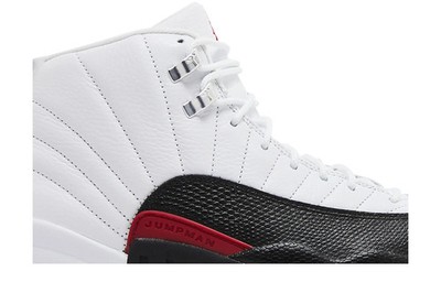 シューズ(男性用) Nike Air Jordan 12 Retro \"Taxi Flip\" Amazon.com | Jordan Men's 12 Retro Taxi Flip White/Gym Red-Black