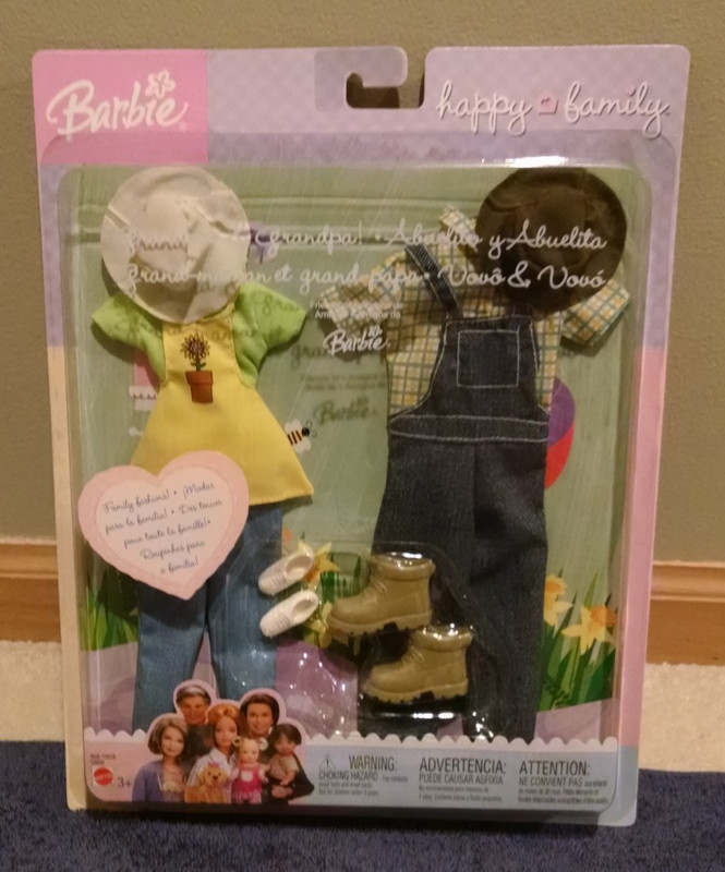 2003 Barbie Happy Family Happy Fashion Clothes Grandma and Grandpa C5030