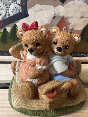 Home Interiors Picnic Bears #1421 Figurine Retired