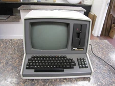 Rare Vintage Zenith Data Systems Computer Z-89-FA Single Floppy Drive, Powers On