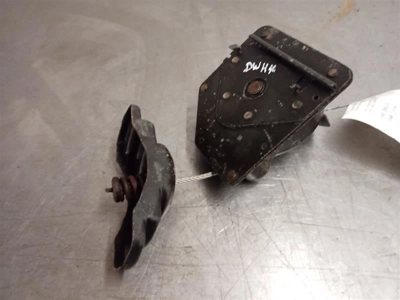 Portaruedas de repuesto de 2002 GMC YUKON XL 1500 8363978 Foto 4 de 4