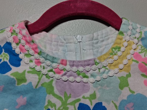 Lilly Pulitzer Girls Multicolor Flower Print Sheath Dress Crochet Pockets Size 5 - Picture 2 of 7