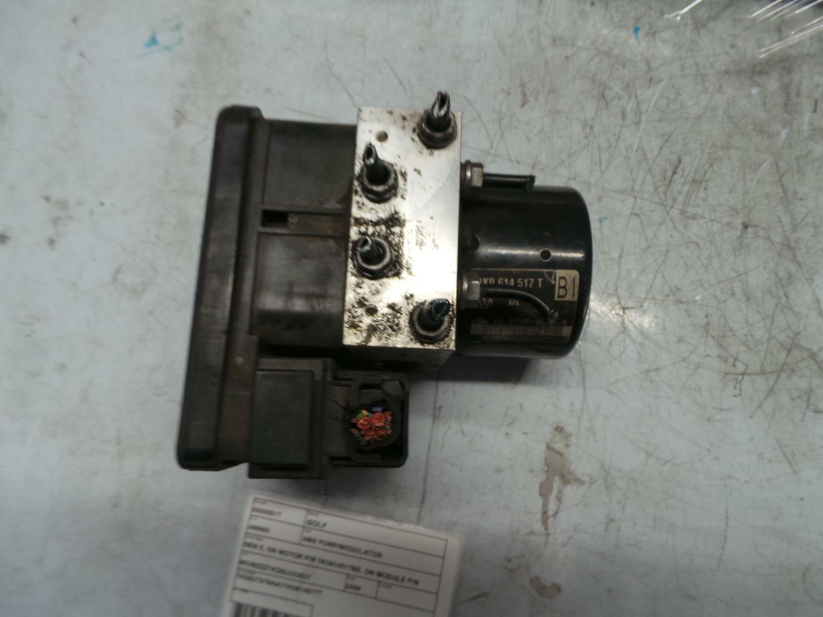 VOLKSWAGEN GOLF ABS PUMP/MODULATOR GEN 5, ON MOTOR P/N 1K0614517AE, ON