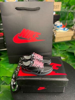 New Mini 3D Sneaker Keychain with Box