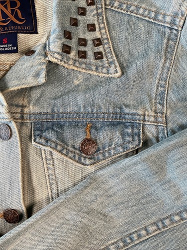 NWT Rock & Republic Womens Denim Jean Jacket Size Small Studded Collar - Picture 7 of 11