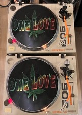Roland 909 Special Edition Turntables, Pair, Rare, Collectors Edition