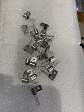 20 TO-92 HI GRAIN SILICON TRANSISTORS W/HEAT SINKS CLIPS 2N3402