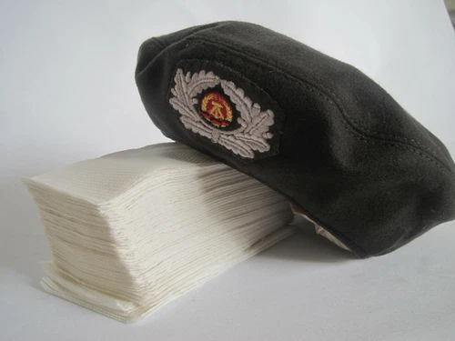 Nva Barret similar paratrooper bonnet size 54 Uniforms De Champ Marching Hat