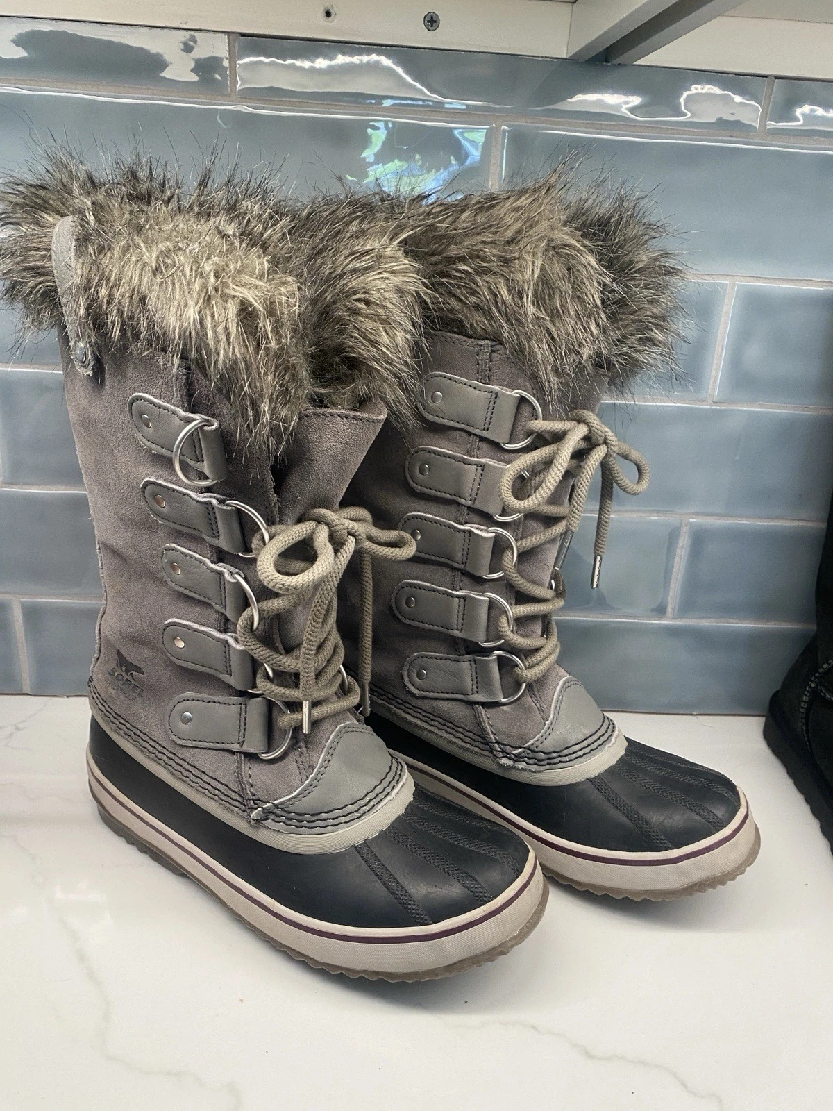 Sorel Womens Joan of Arctic Tall Winter Boots Grey Suede Faux Fur Lace-Up Size 8