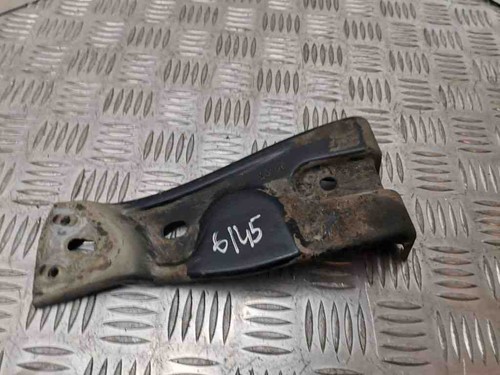 VW PASSAT B6 3C2 Kotflügelhalter vorne rechts 3007 1.90 Diesel 77kw 30540324