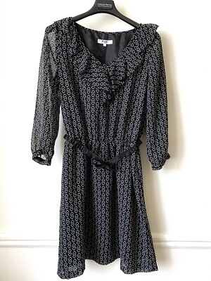 ROBE marque japonaise NATURAL BEAUTY BASIC taille S 34 36 Noir motif coeur ruban