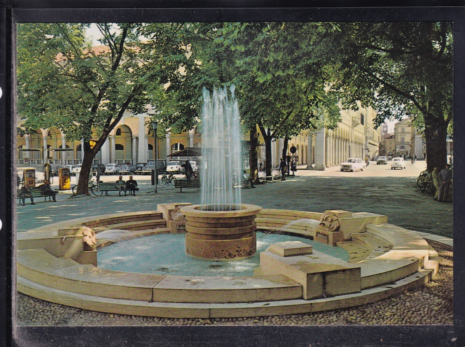 Cartolina Novara Giardini e Fontane AC1063