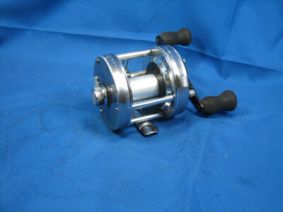 74年 ABU AMBASSADEUR 5500C #741002 RARE VINTAGE ABU Garcia AMBASSADEUR 5500C Rare Rocket Blue