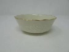 LENOX ROSE BLOSSOM BOWL W/RIBBON PATTERN 5.5"  24 KT RIM