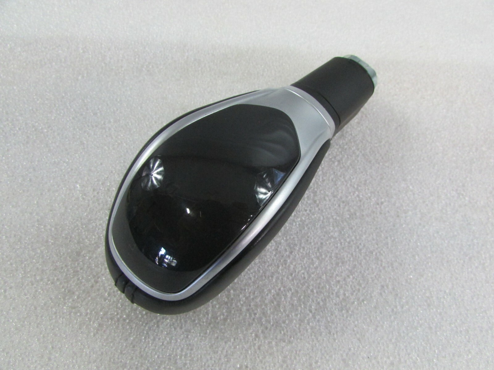 Maserati Ghibli, Gear Shift Knob, Used, P/N 670011601