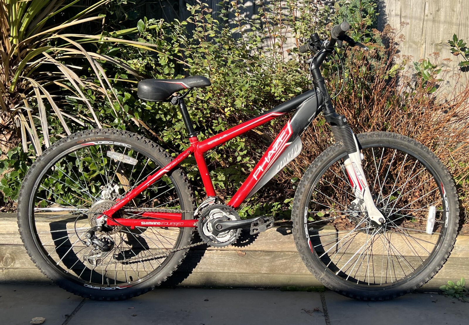 Apollo Phaze Mountain Bike 26" Wheels 14" Alloy Frame front suspension