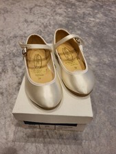 Girls Ivory Satin Bar Shoes Children's Size 9. Special Occasion Shoes