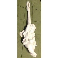 Angel Cherub Garden Hanging Statue Off-White Preowned