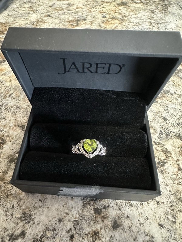 Jared Peridot Heart Ring 1/10 ct tw Diamonds Sterling Silver