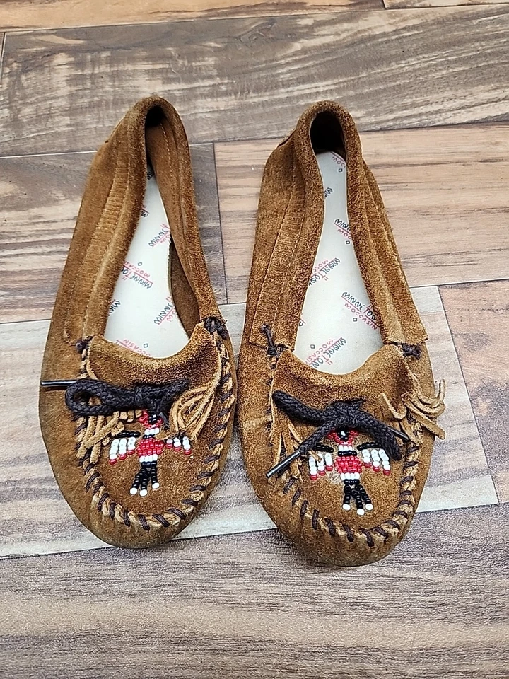 Mocasín vintage con cuentas Minnetonka para mujer 7 flecos de gamuza marrón nativo americano Foto 2 de 4