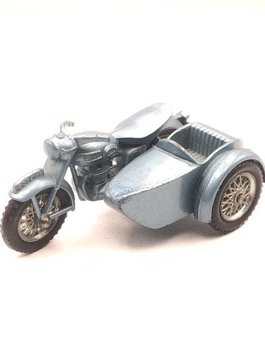 VINTAGE LESNEY MATCHBOX # 4 TRIUMPH MOTORCYCLE & SIDECAR