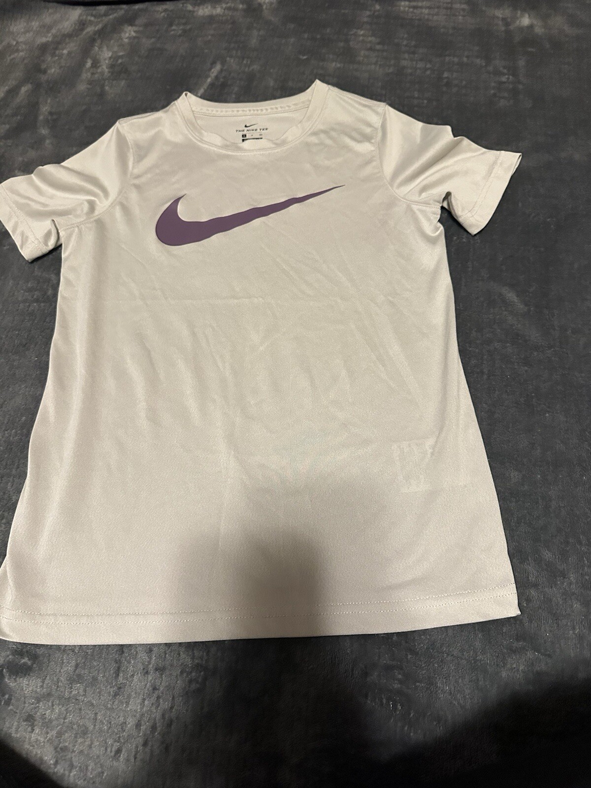 Unisex Size Small Cream Colored The Nike Tee Dri Fit T-Shirt￼￼