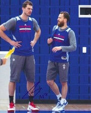 Signed  8x10 TIAGO SPLITTER Philadelphia 76ers  Autographed Photo w/COA