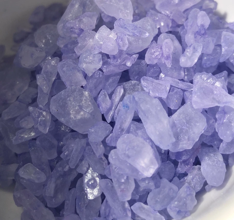 Beautiful assorted colour edible geodes, rock candy, geode cake, sugar candy,  - Image 2 of 4