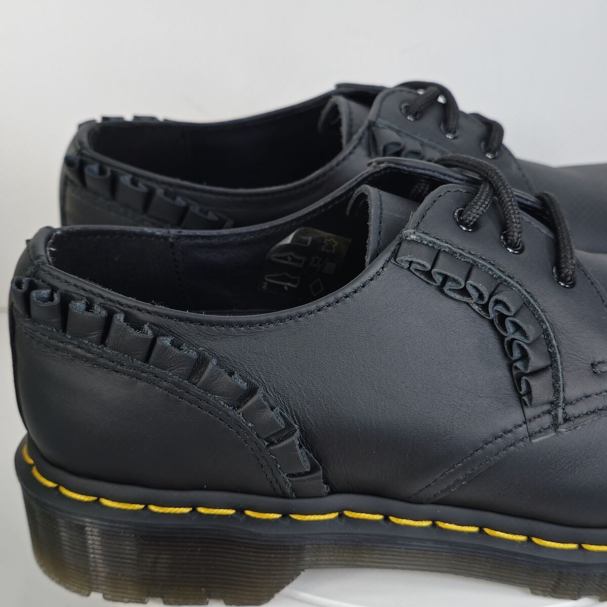 DR. MARTENS 1461 FRILL WOMENS US 9 NAPPA LEATHER OXFORDS DR. MARTENS 1461 FRILL WOMENS US 9 NAPPA LEATHER OXFORDS