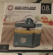 Retro Citrus Juicer NEW 3.3 cups, 25W, model CC-641 turquoise Chef's Counter