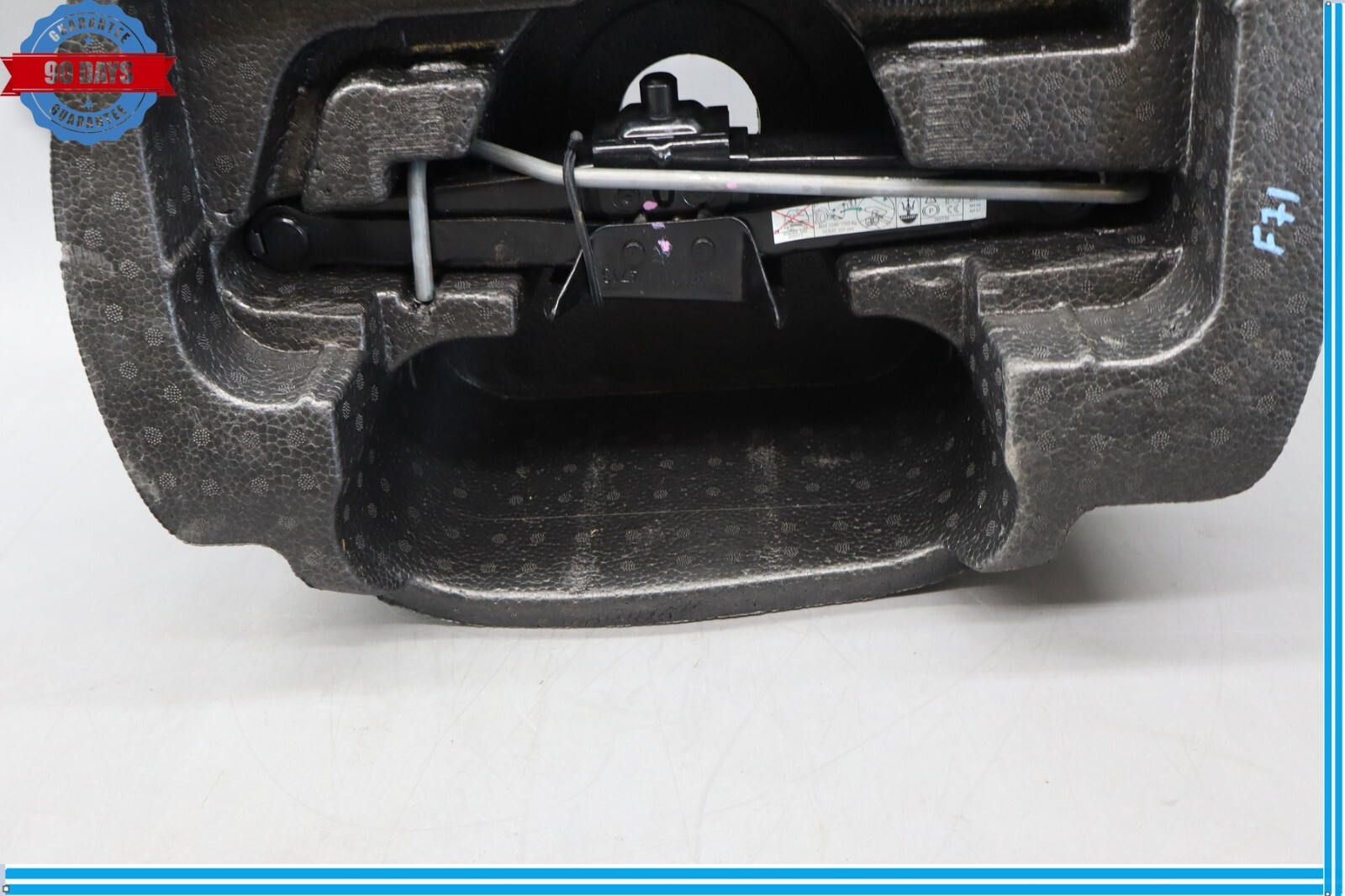 14-17 Maserati Ghibli Emergency Spare Tire Jack Tool Kit W/ Foam Holder Oem