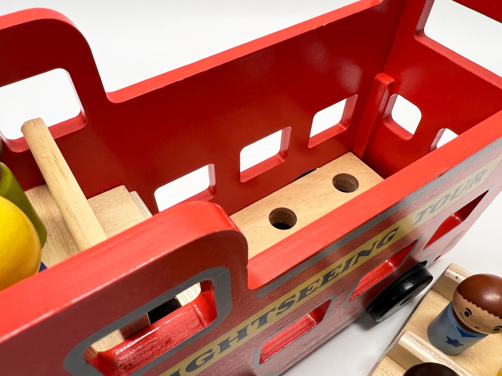 New Classic Toys Wooden City Tour Bus with 8 Play Figures Pre Loved