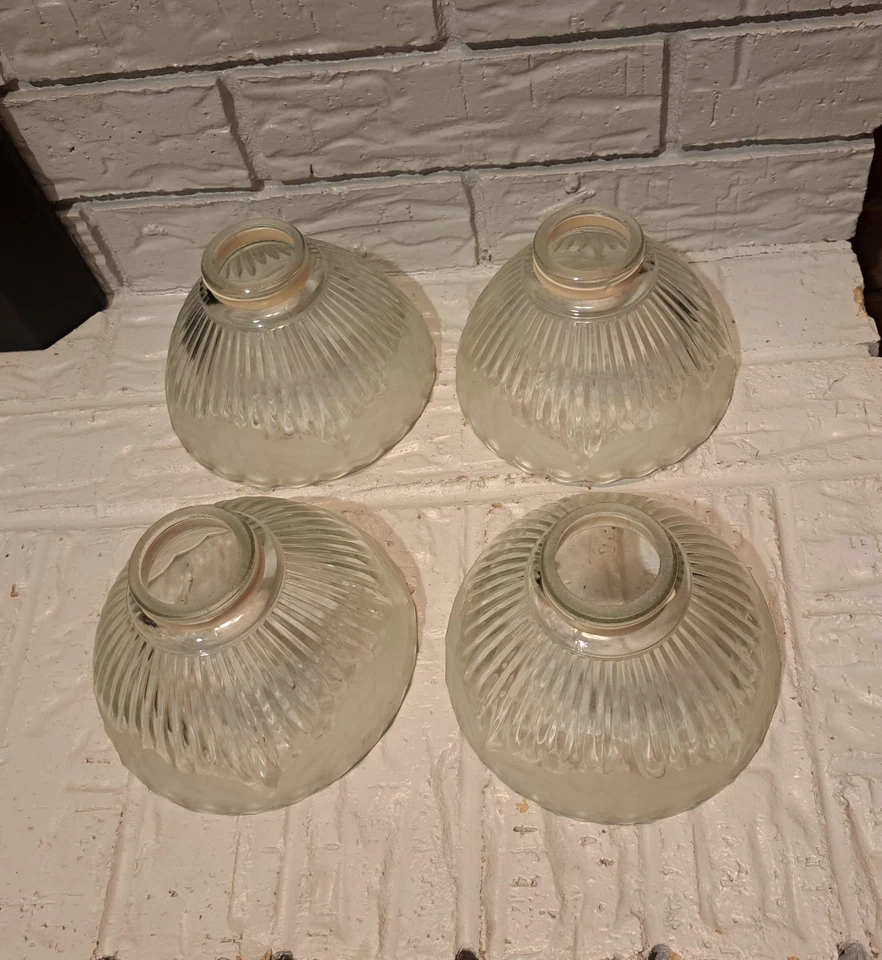 Juego de 4 cortinas de vidrio esmerilado transparente acanaladas con patrón floral de 2,25" de colección Foto 2 de 4