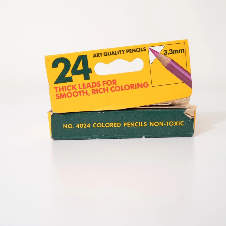 Crayola No. 4024 Colored Pencils - Box of 24 - Vintage 1987 lightly used - Image 3 of 4
