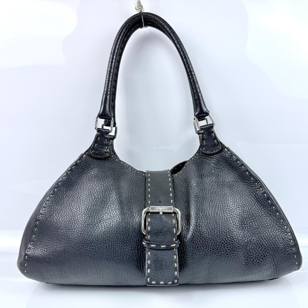 FENDI Selleria Black Leather Shoulder Bag Authentic G0506644